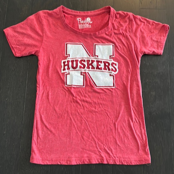 Nebraska Huskers glitter detail logo - worn once. Excellent condition! - Picture 1 of 4